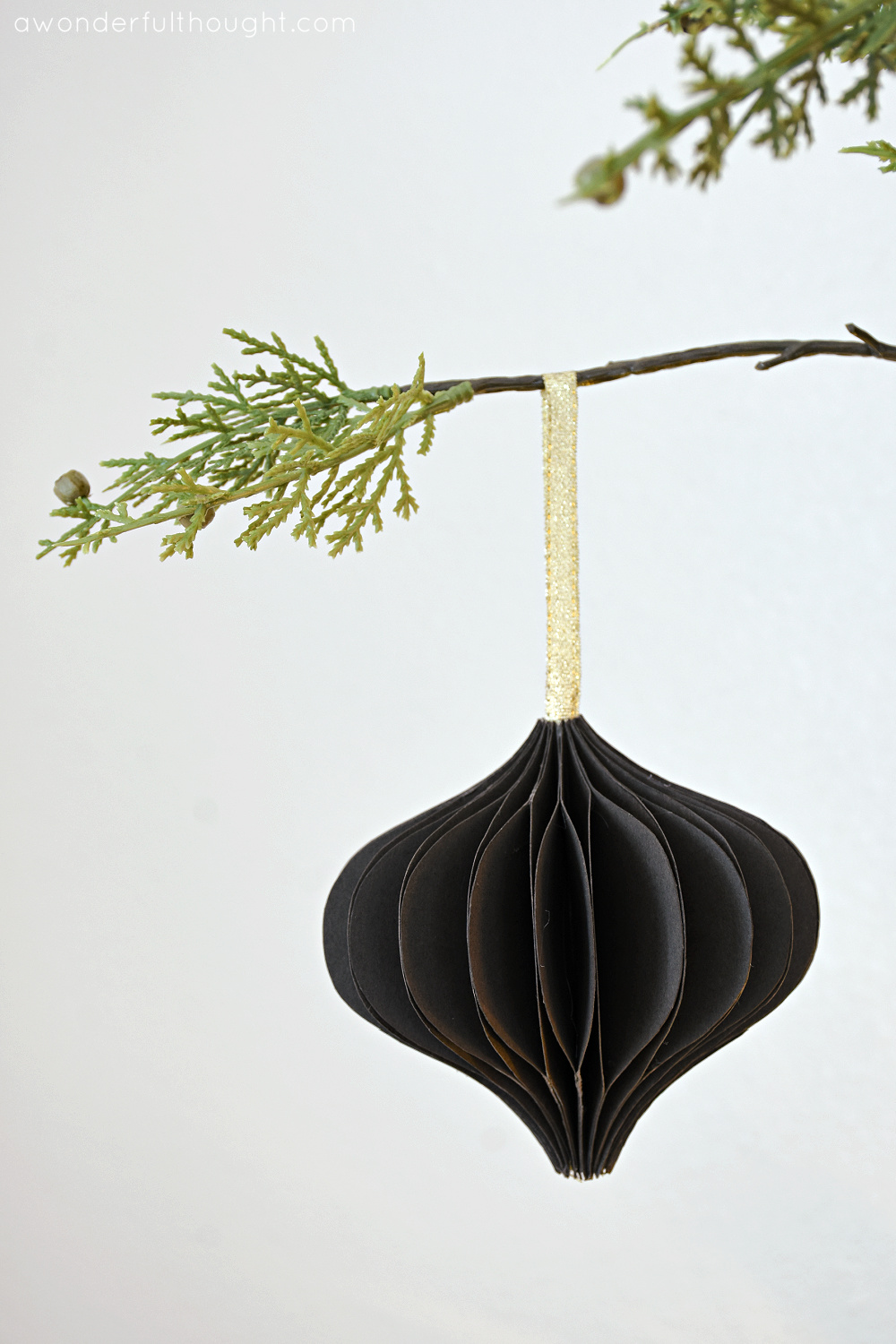 Honeycomb Christmas Ornaments - A Wonderful Thought